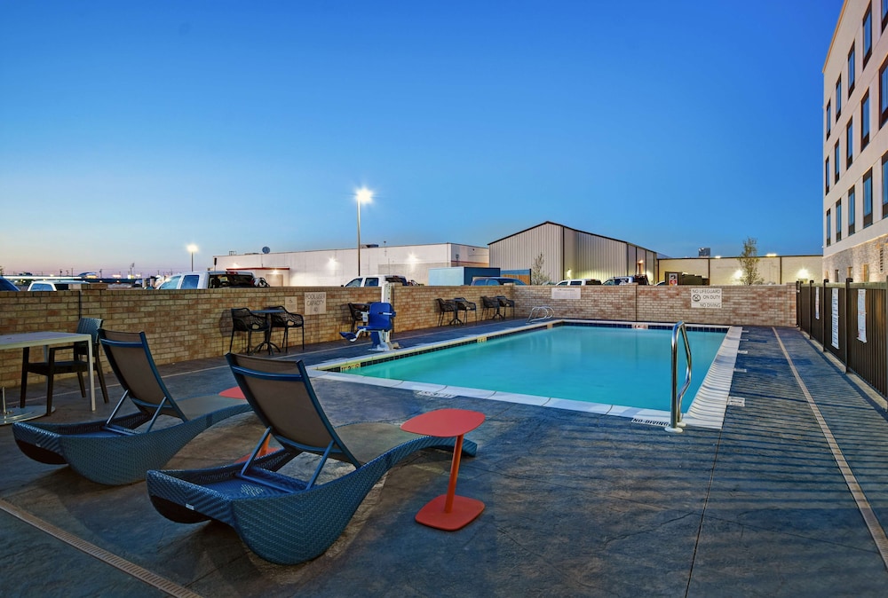 Hampton Inn Midland South 29/58