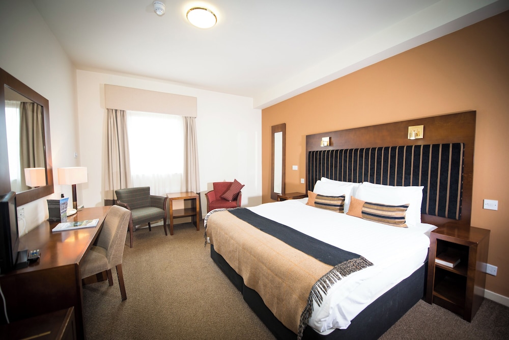 ROOM, DOUBLE BED, RIVER VIEW