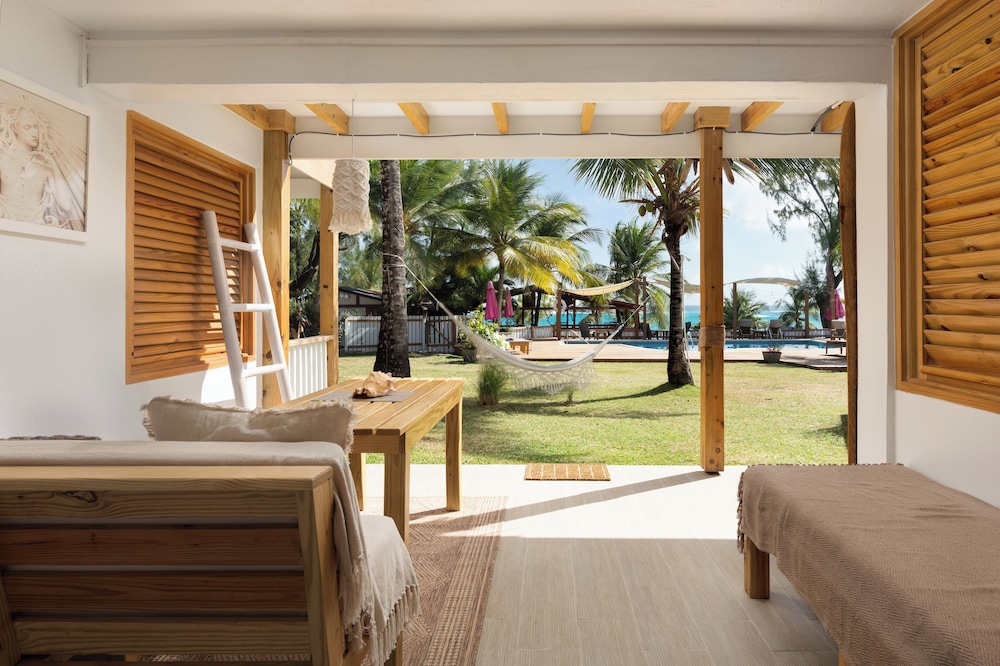 MoonRaker Beach Hotel 20/50