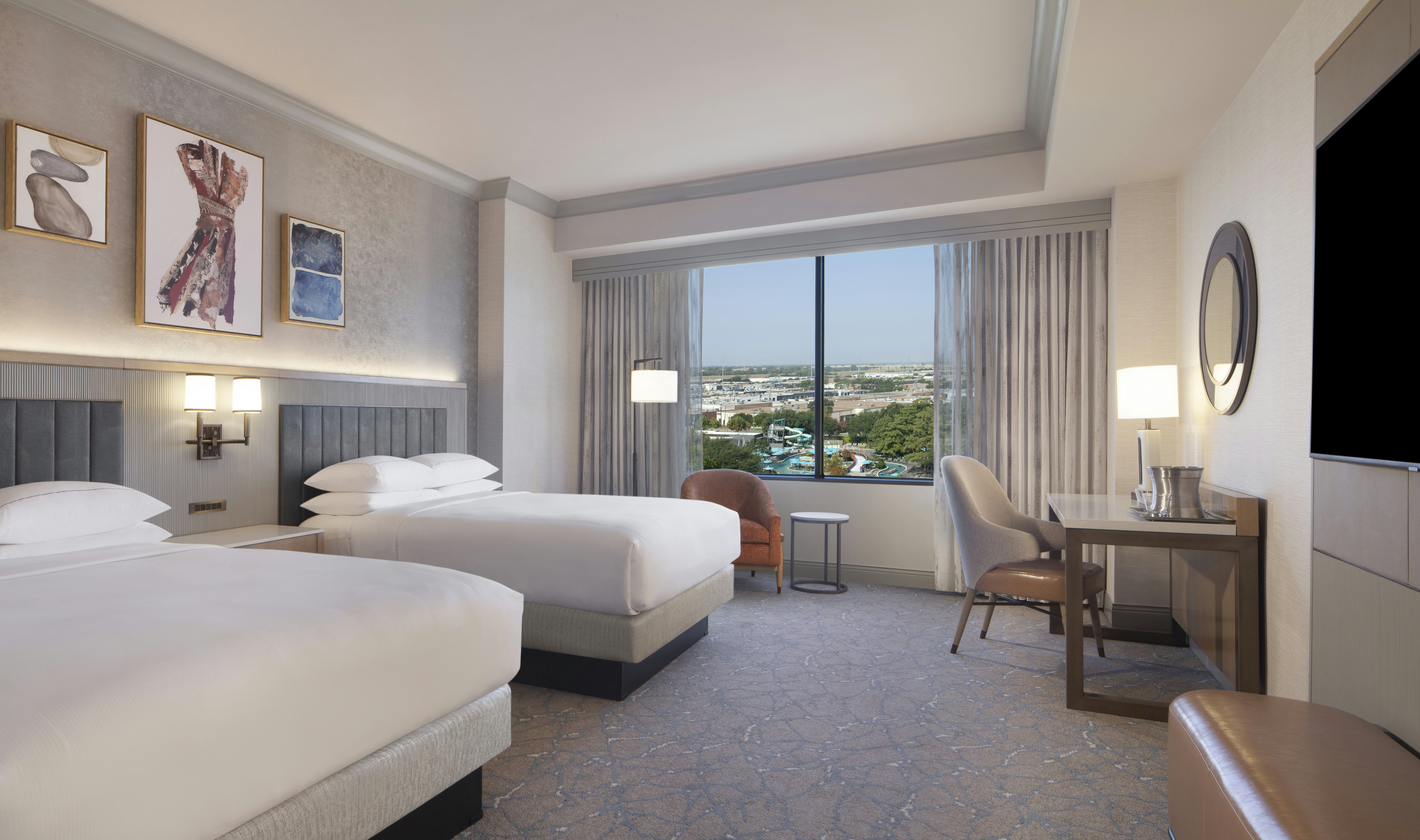Hilton Anatole 27/90