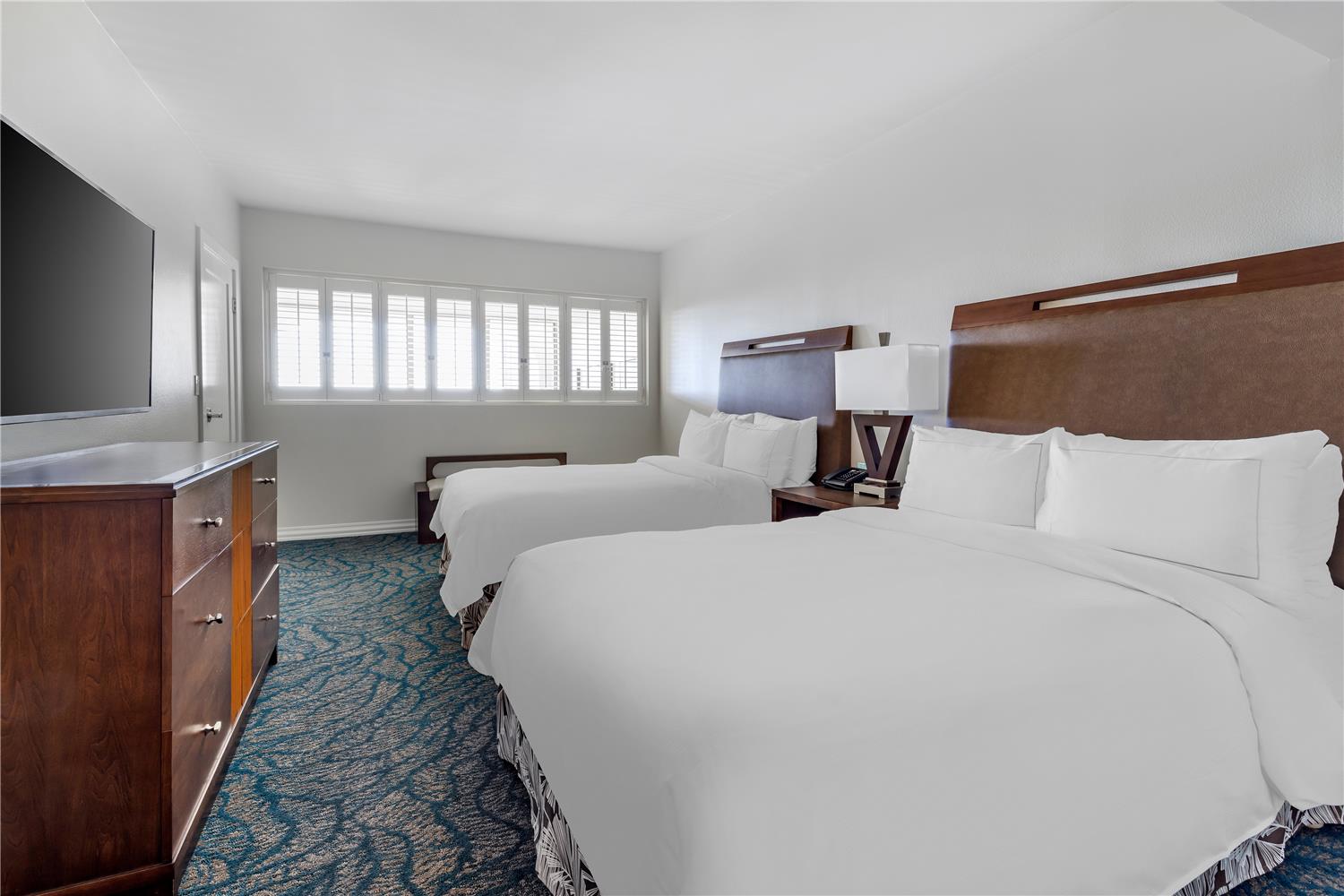 2 Bedrooms, Lagoon, Bi Level, Tower, Penthouse Suite, Ocean View