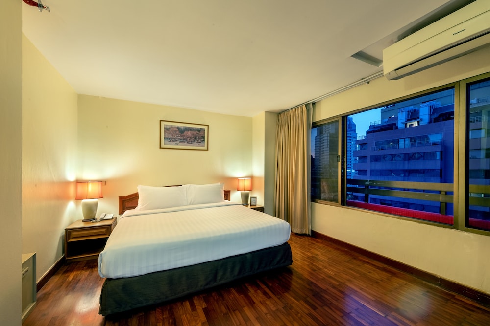 Bandara Silom Suites, Bangkok 28/78