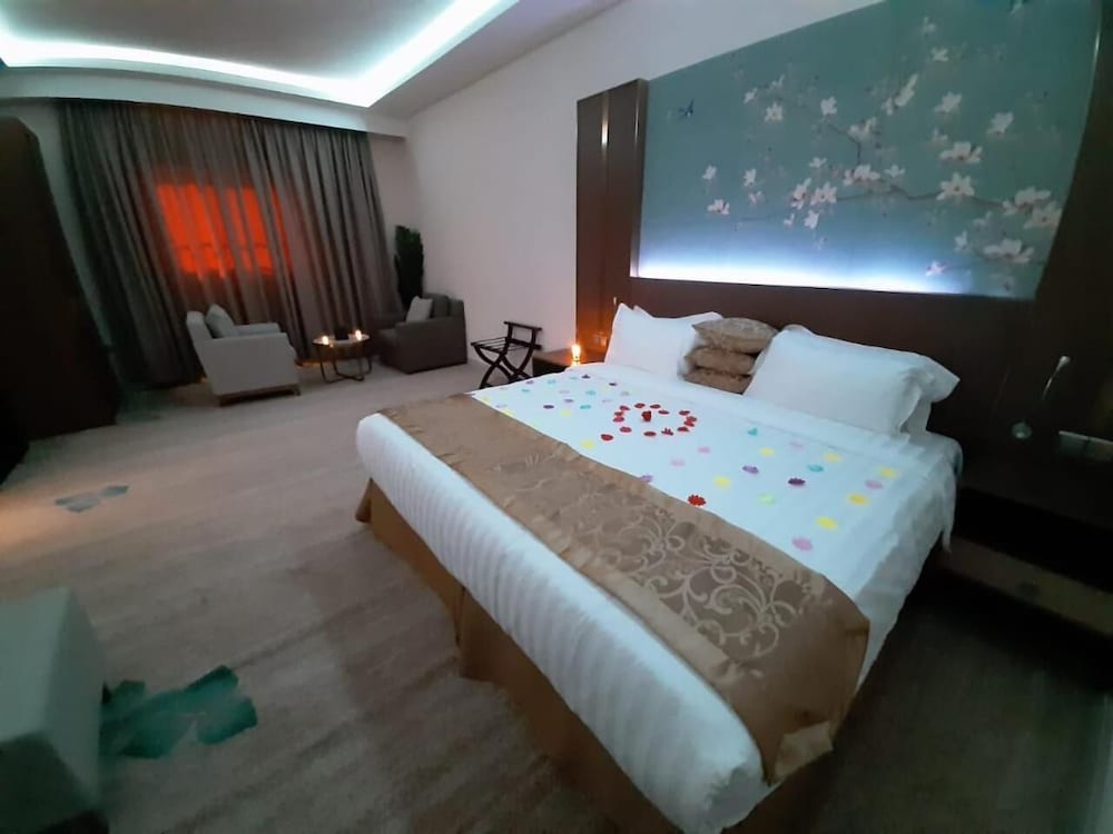 فندق قصر الشمال(Qasr Alshamal Hotel) 12/50