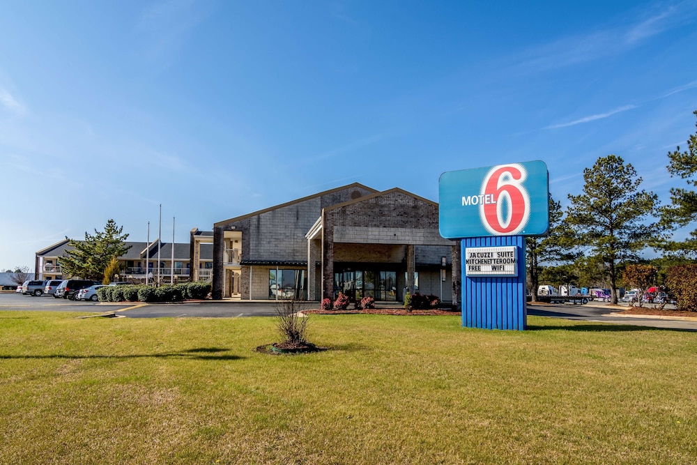 Motel6 Kenly, NC 32/41