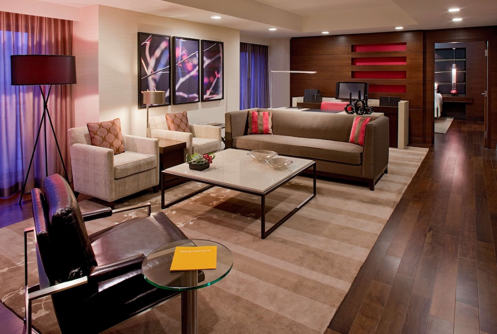Grand Hyatt Washington 43/75