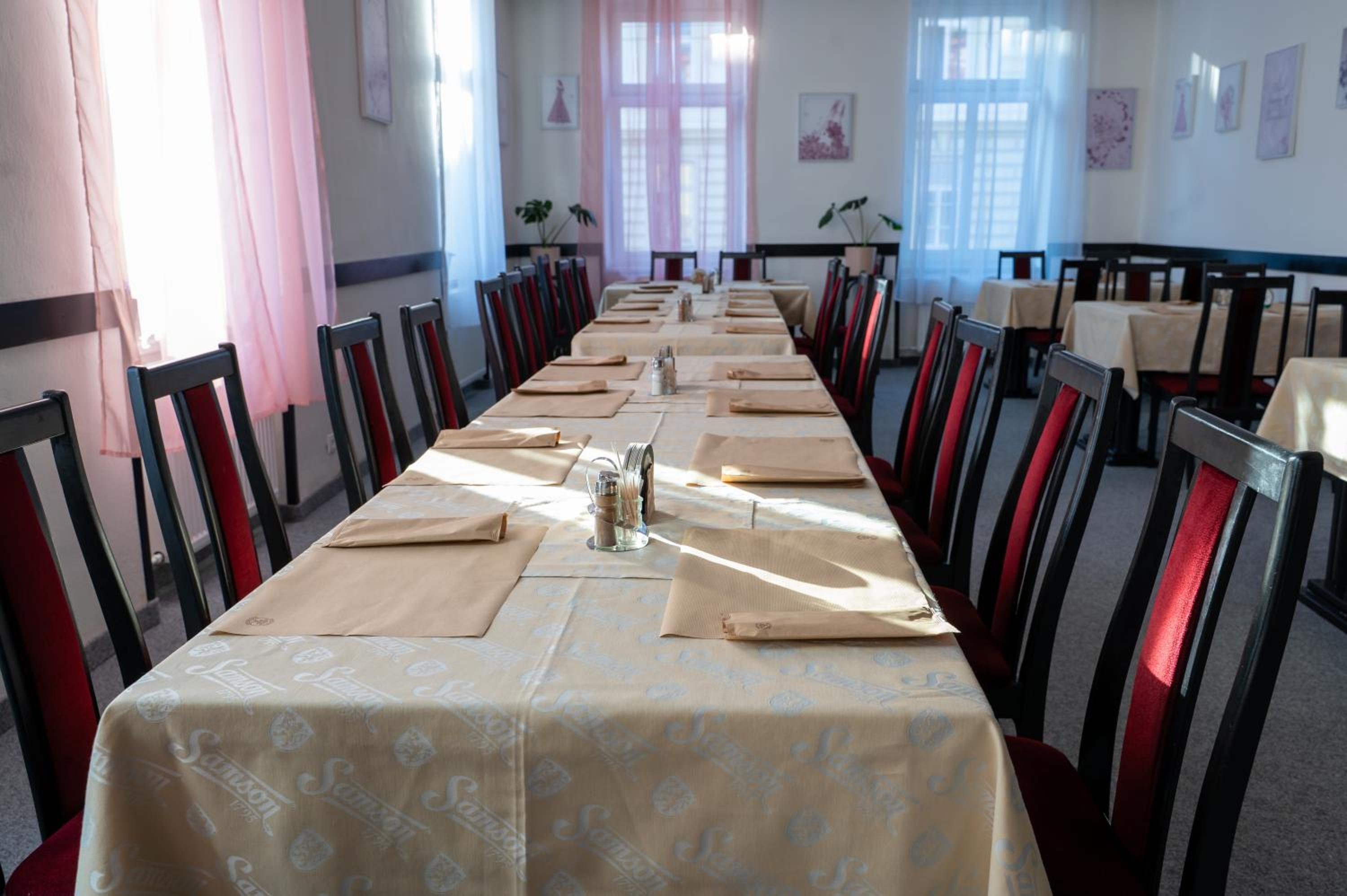 Hotel CB Royal 42/61