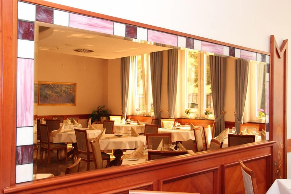 Hotel Ascania 11/20