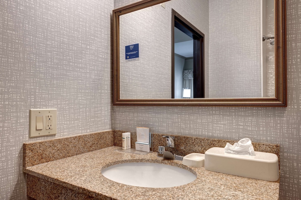 Hampton Inn Suites Galveston 29/68