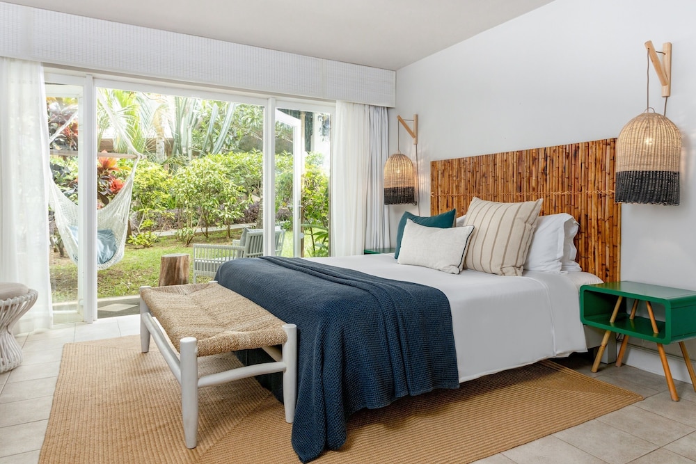 ROOM, TRUNDLE BED