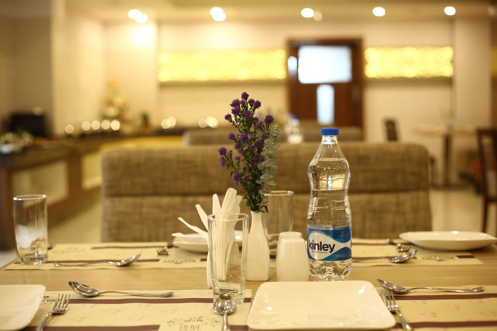 Oyo 6593 West Fort Hotel 35/50