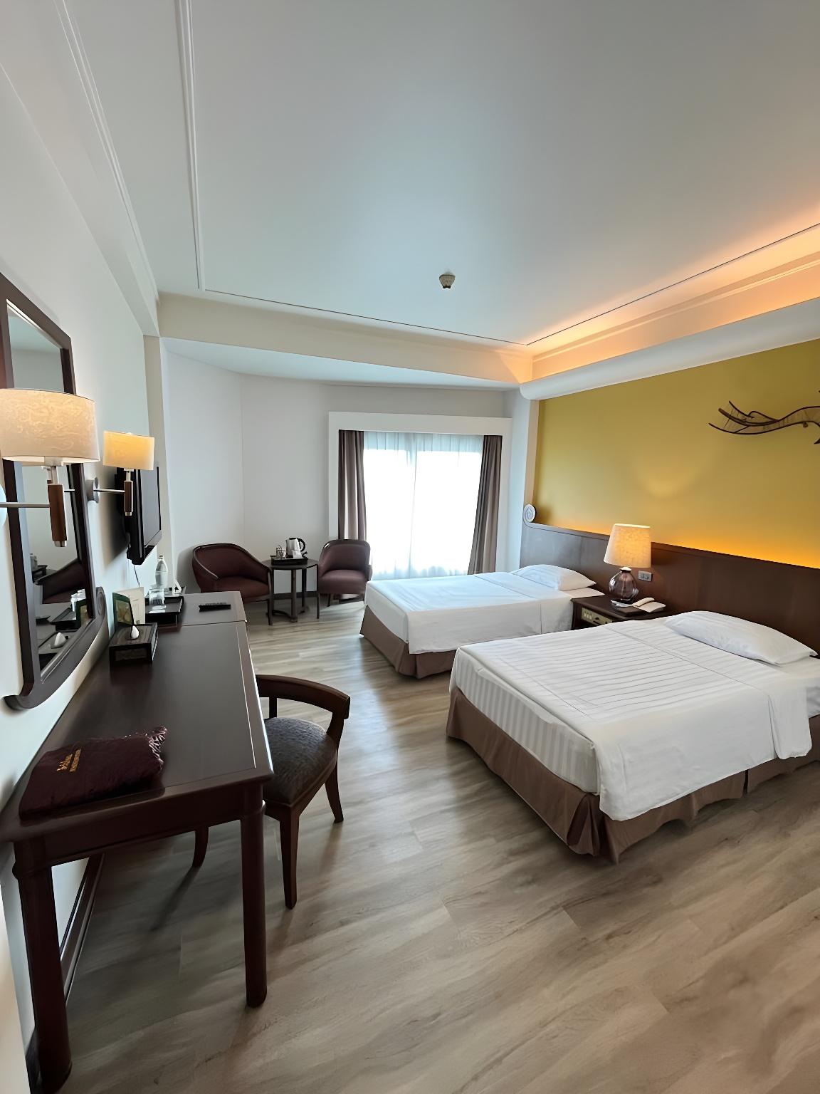 LUXURY TWIN ROOM