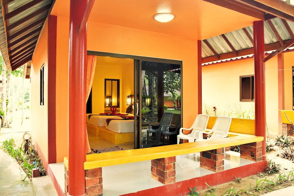 LANTA PEARL BEACH RESORT 12/78