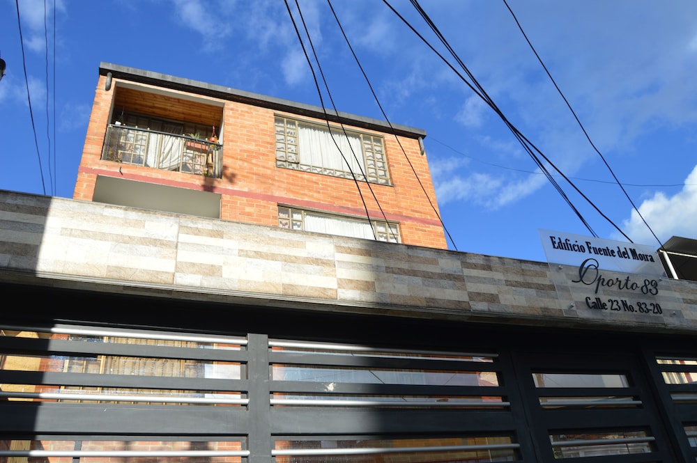 Hotel Oporto 83 3/50