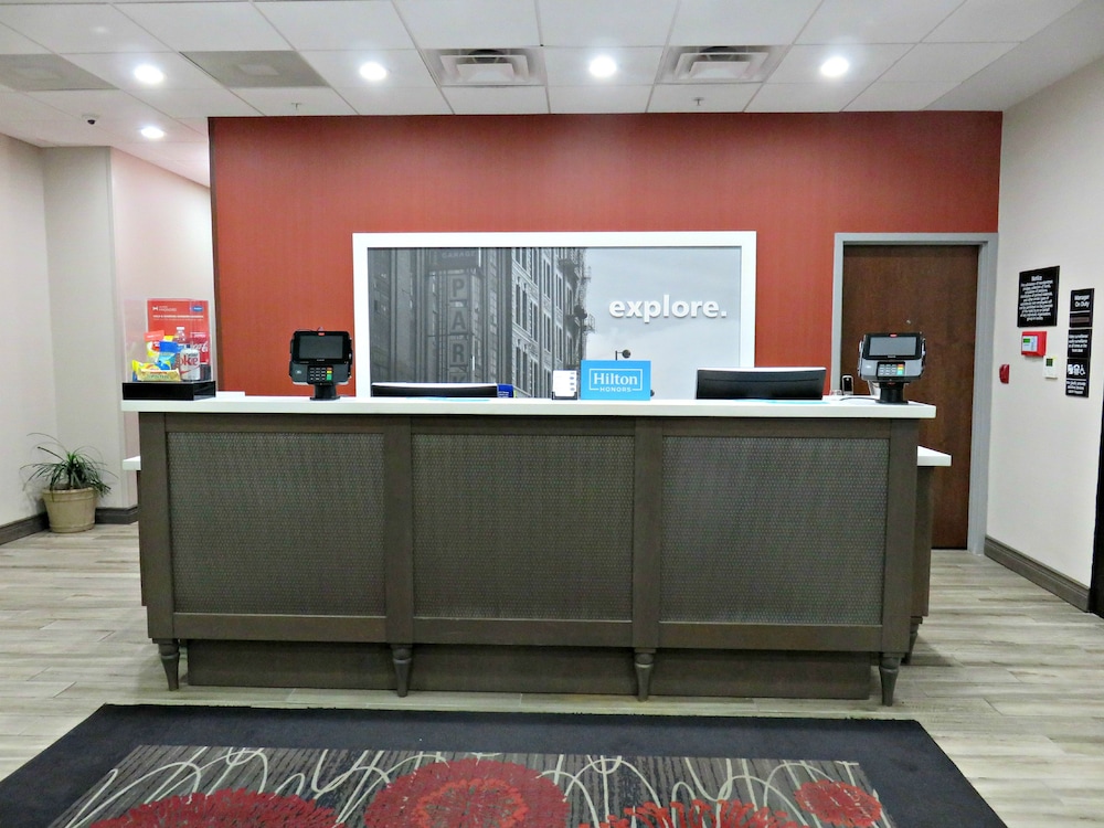 Lobby at Hampton Inn by Hilton Detroit Dearborn, DEARBORN - MI