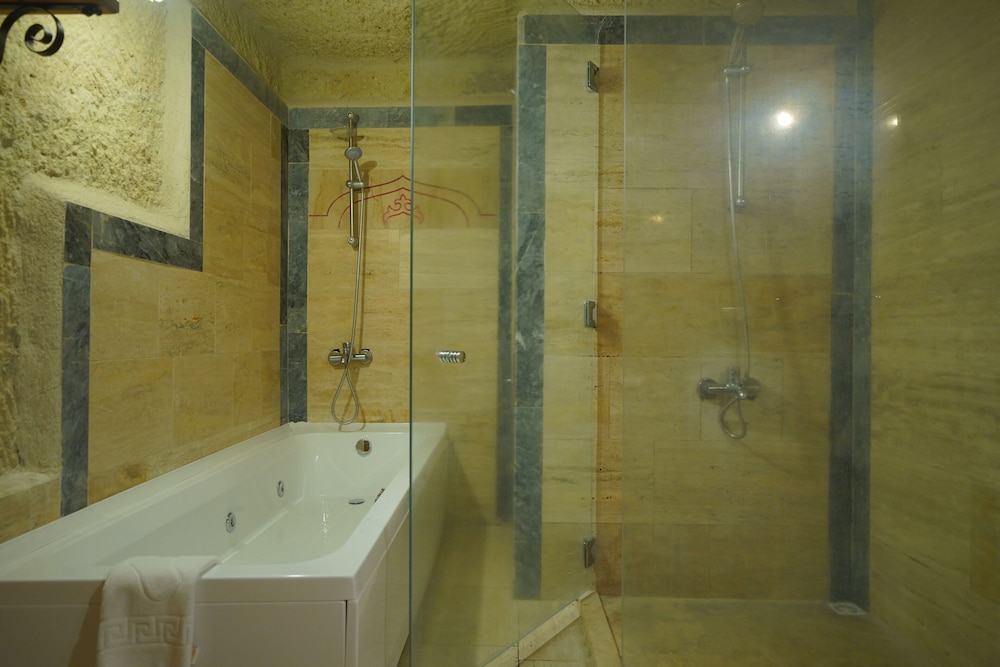 Fosil Cave Hotel 44/50