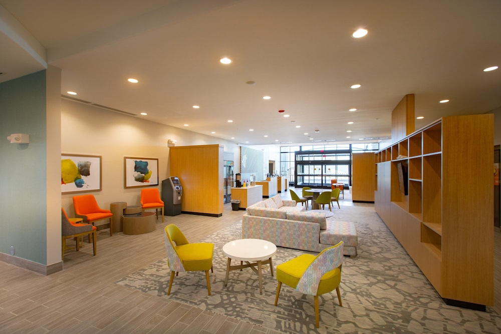 Holiday Inn Kansas City - Northeast 20/55