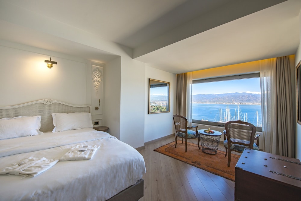 CLASSIC, SEA VIEW