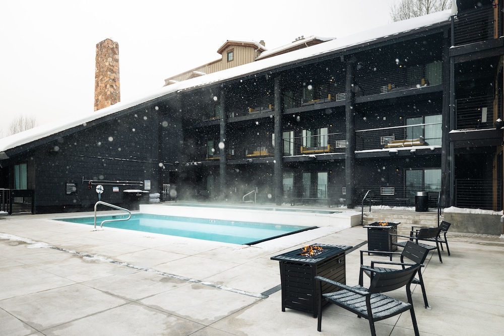 Continuum Hotel 46/50
