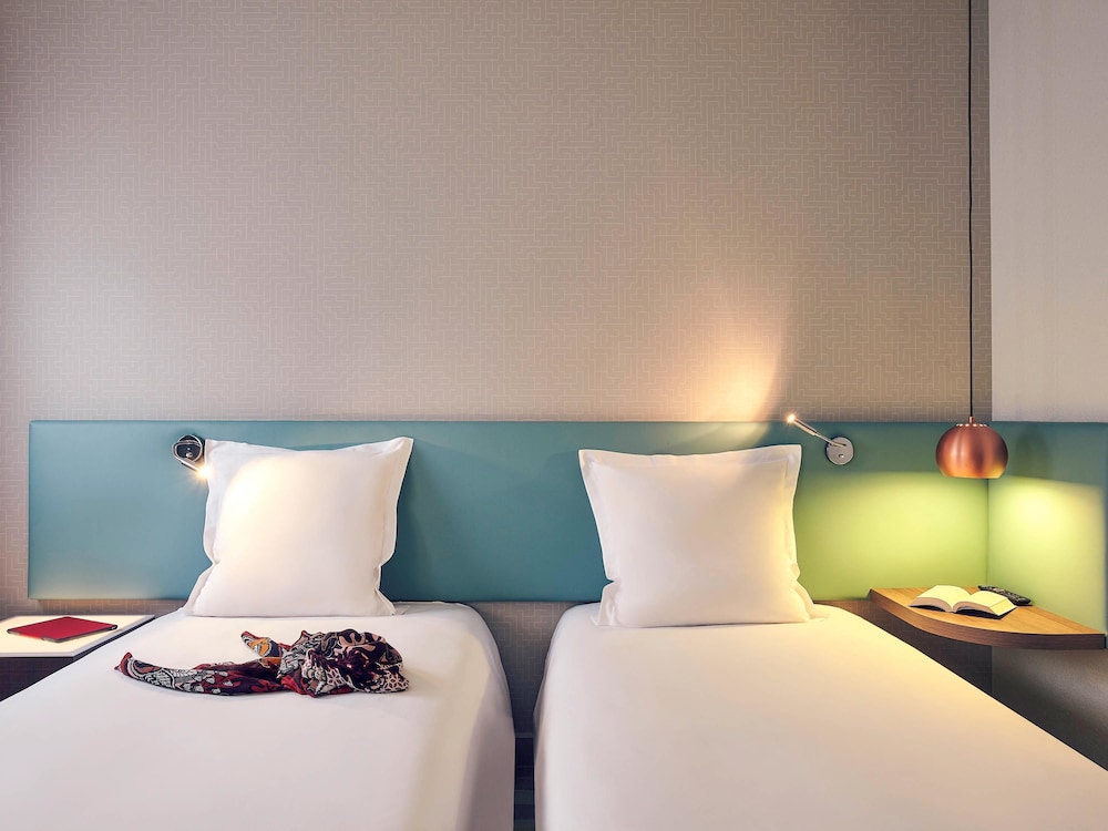 Mercure Marne la vallee Bussy St Georges 16/52