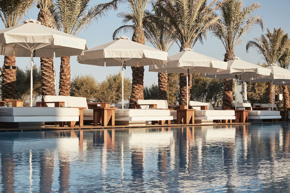 Nikki Beach Resort And Spa Santorini 54/61