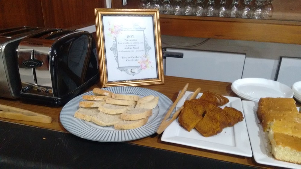 Cheltum Hotel 7/32