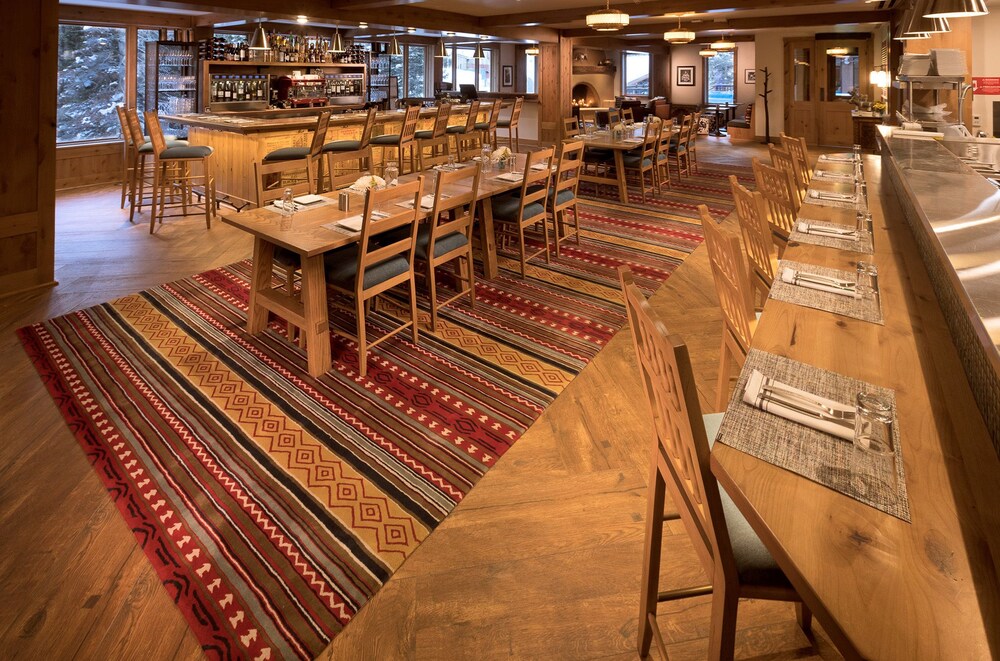 The Blake At Taos Ski Valley 30/42
