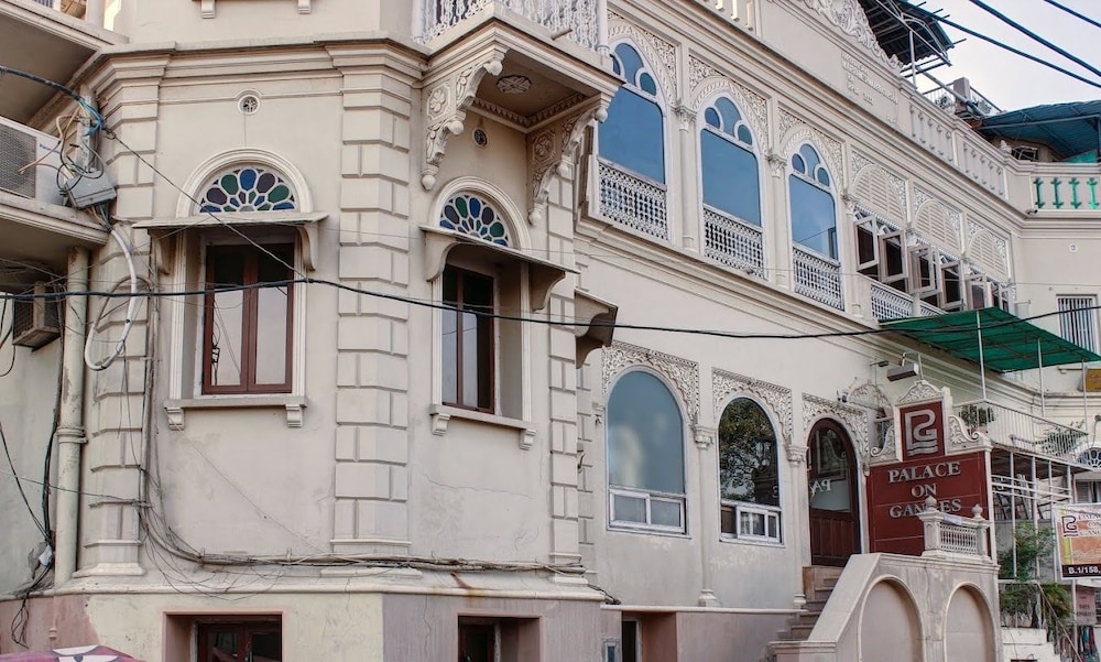 PALACE ON GANGES 3/50