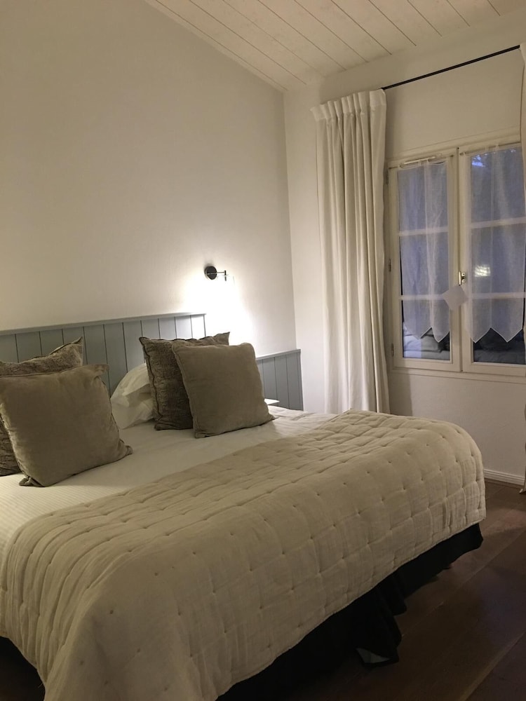 STANDARD, DOUBLE BED
