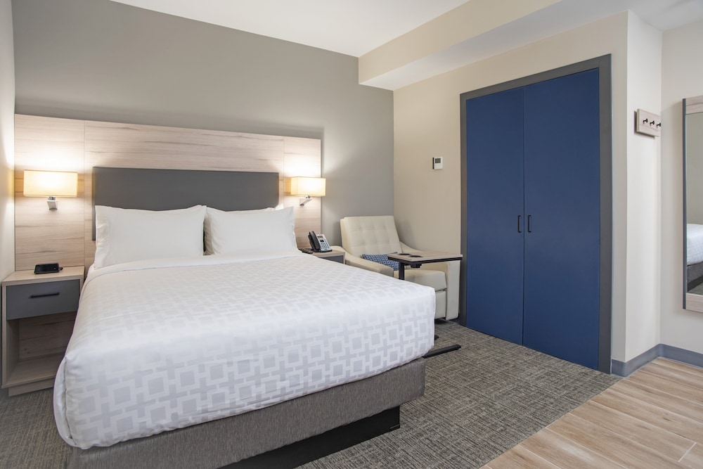 Candlewood Suites Guadalajara Galerias 11/49