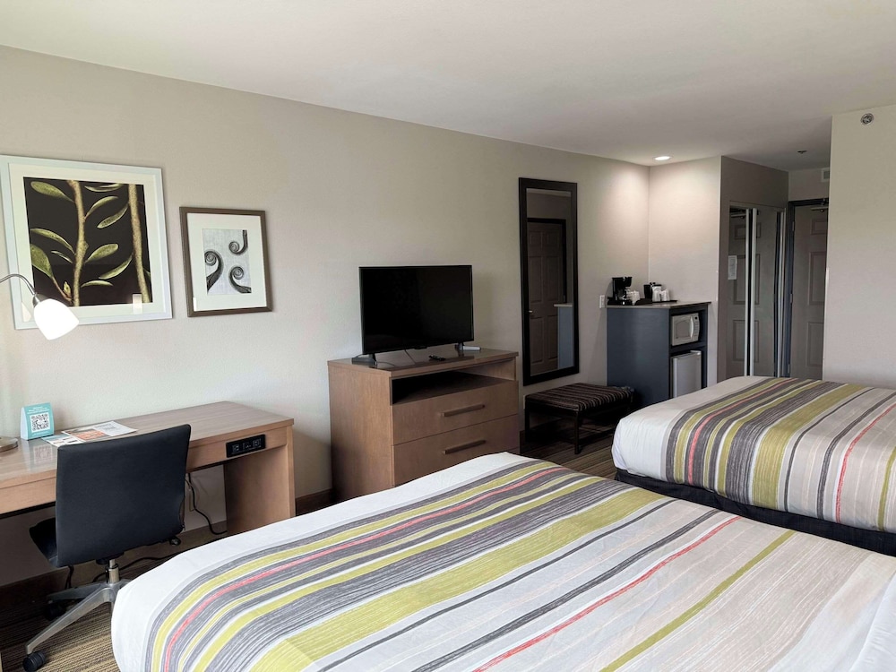 Country Inn & Suites by Radisson Harlingen, TX 27/67