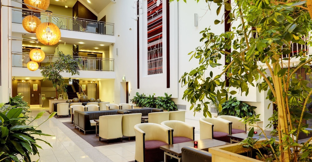 Cavan Crystal Hotel 1/57