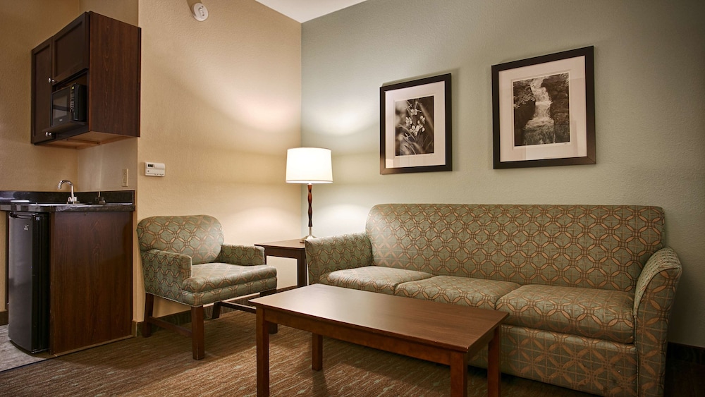 Best Western Plus Texarkana Inn & Suites 17/29