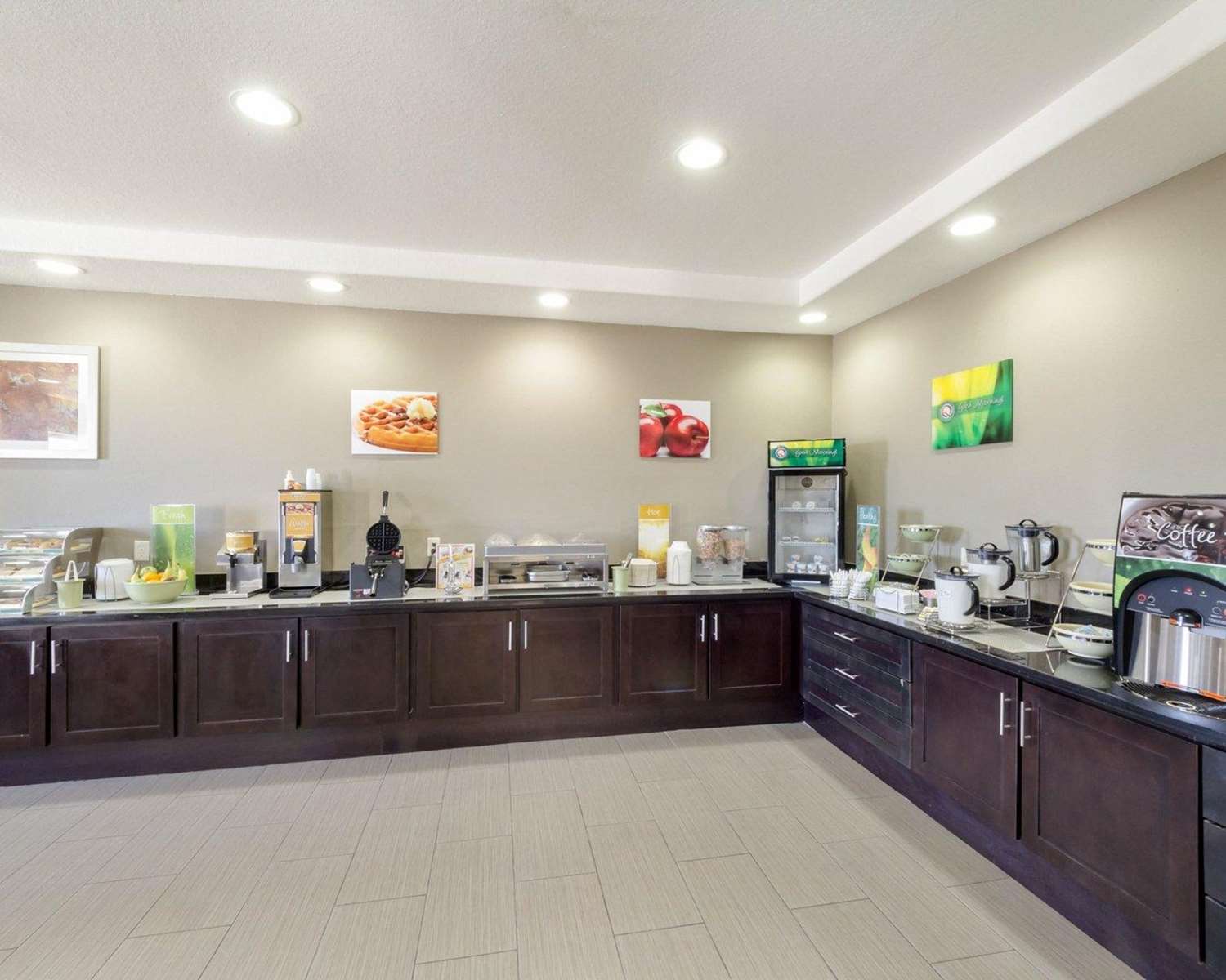 Quality Inn and Suites Victoria East 6/38