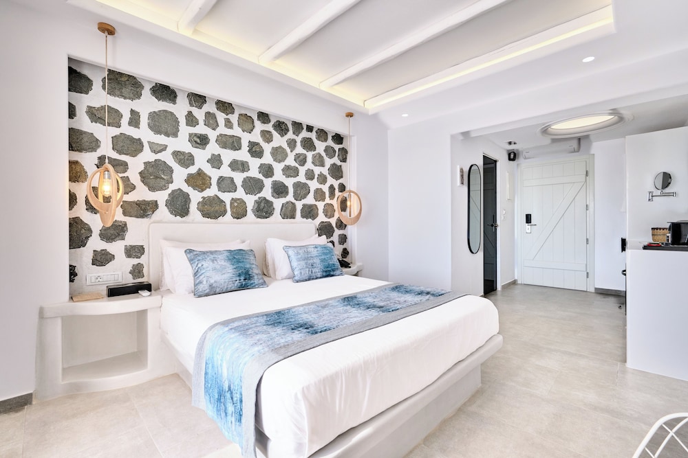 Liana Hotel 25/78
