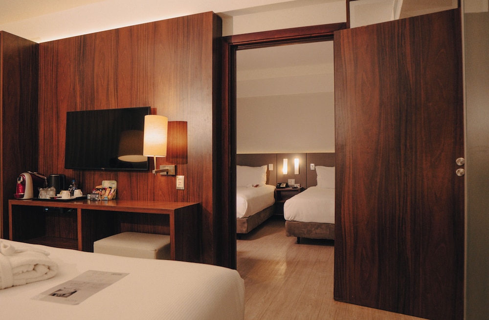 جناح عائلي بسرير كوين وسريرين منفصلين، Bugan Hotel Recife by Atlantica 8/10