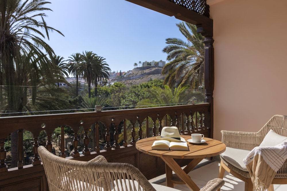 Santa Catalina, a Royal Hideaway Hotel 10/73