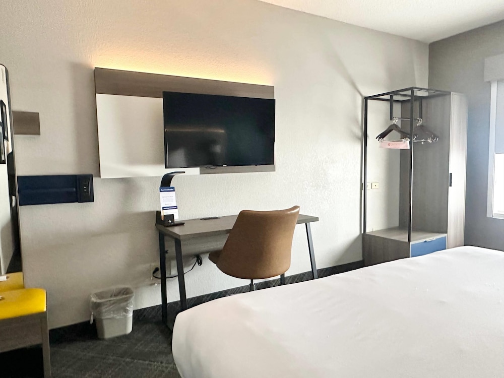 Comfort Inn and Suites Calhoun South 52/58