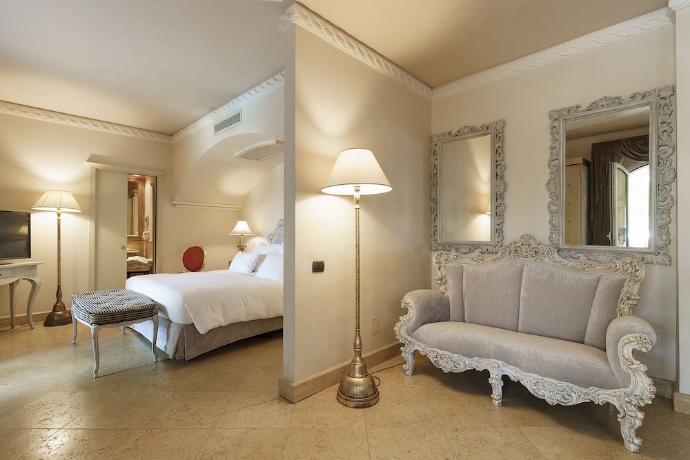 Romano Palace 25/64