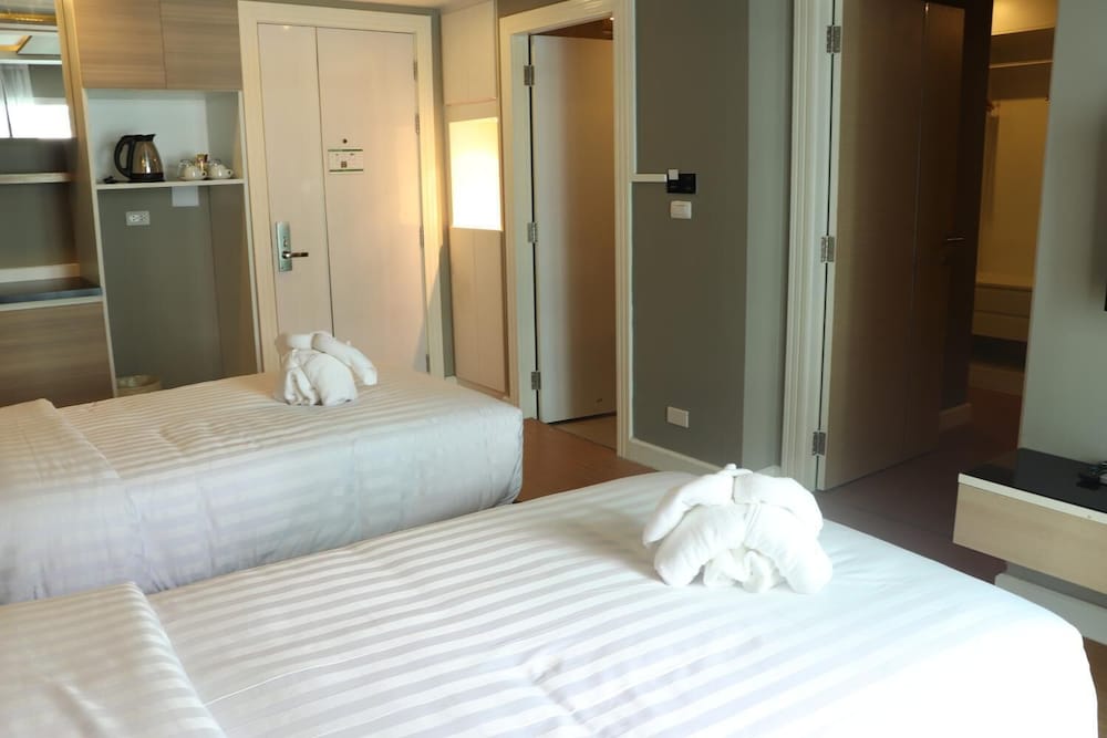 Wisdom Hotel and Residence 17/50