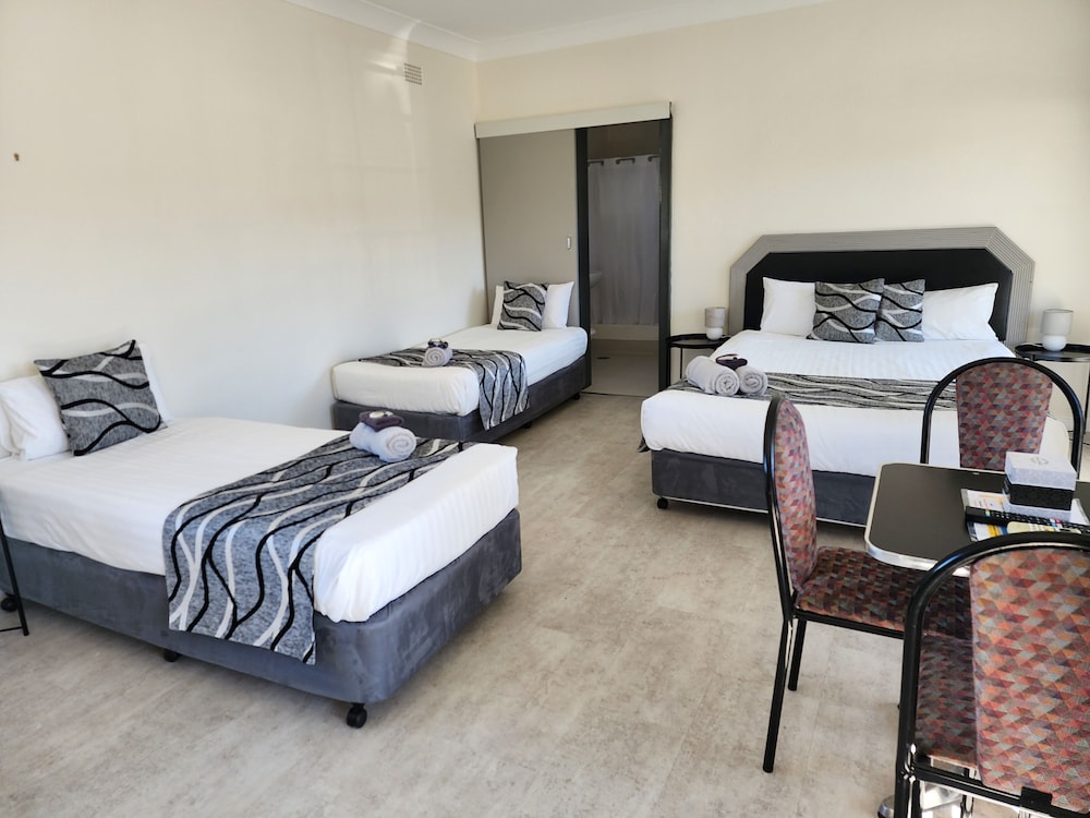 INVERELL MOTEL 3/26
