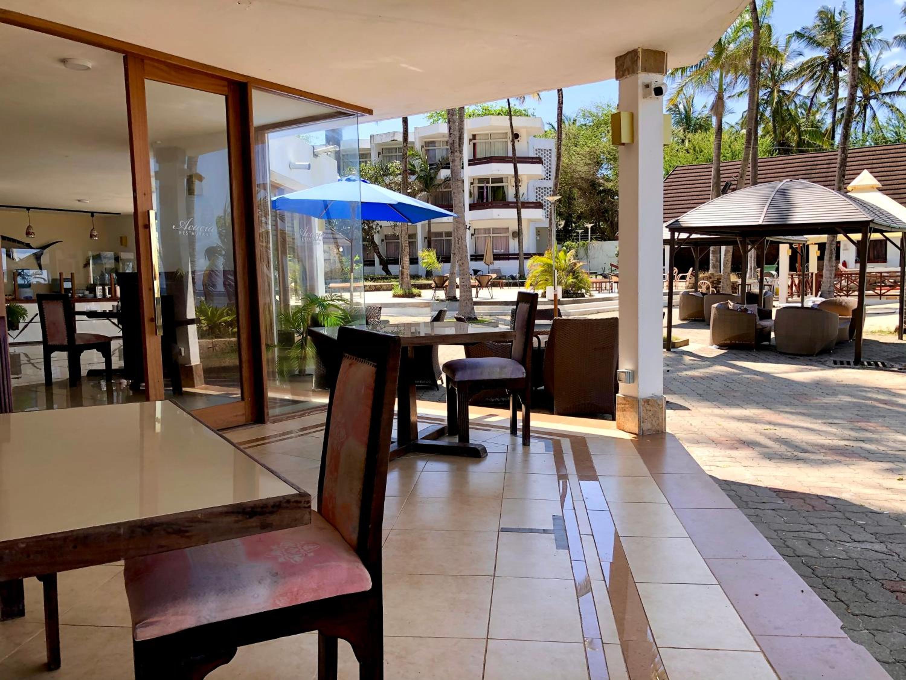 Kenya Bay Beach Hotel 14/46