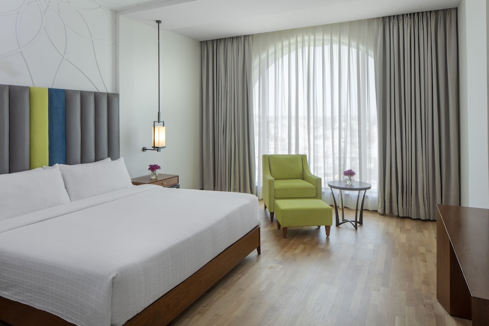 Radisson Blu Plaza Hotel Mysore 24/72