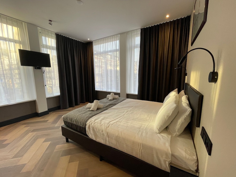 H3 Hotel Rotterdam City Center 16/38