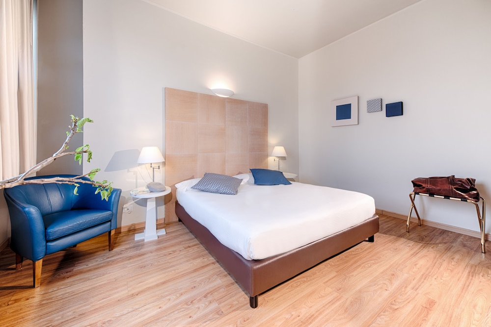 SUPERIOR, DOUBLE BED
