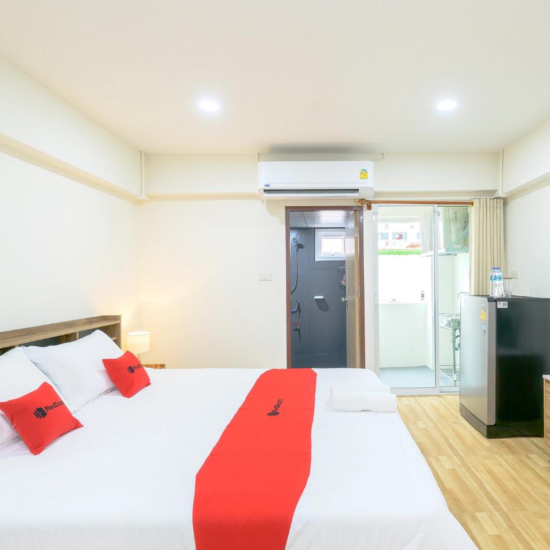 RedDoorz Plus Hoenhao Boutique Hotel Ratchada 6/36