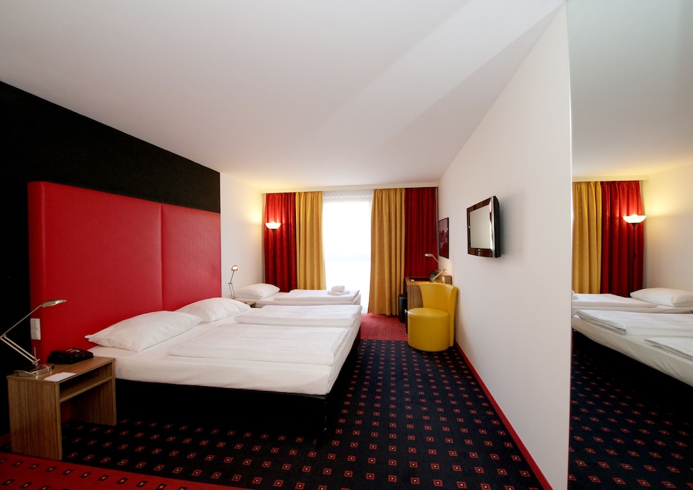 Senator Hotel Vienna 10/50