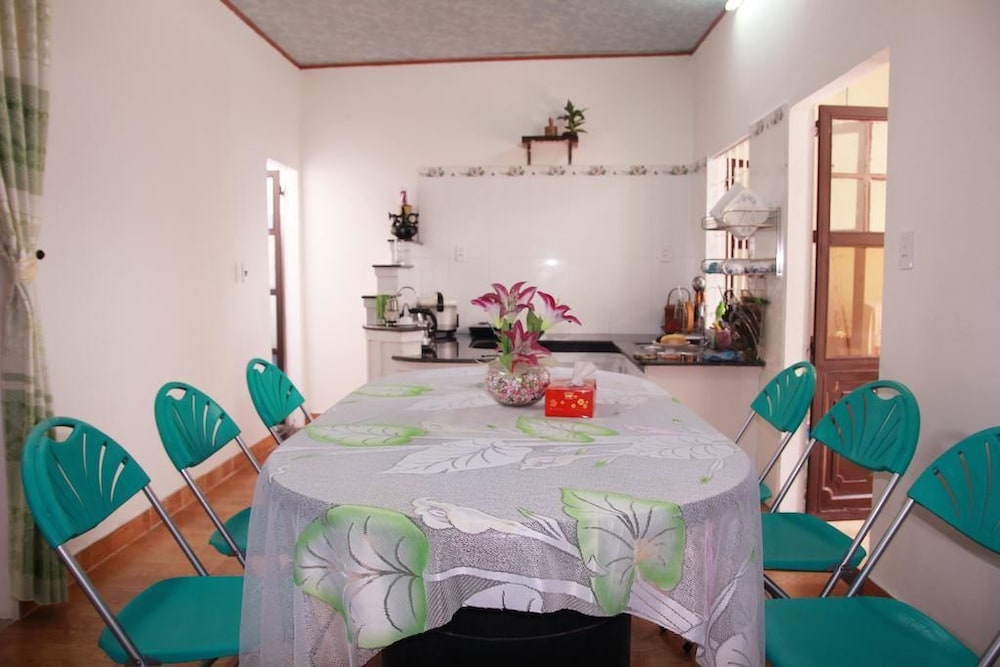 Sac Xanh Homestay 48/56