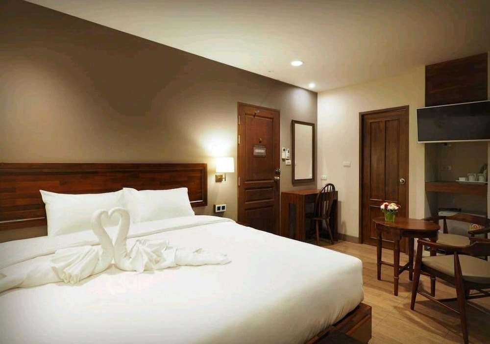 The Mangrove Hotel 13/51