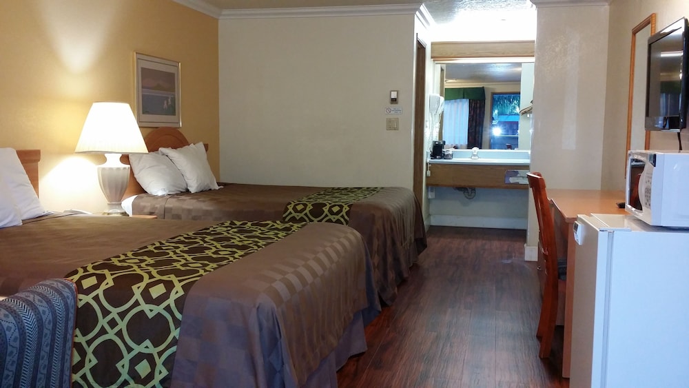 Budget Inn Corcoran Near Tulare CA 43 25/50