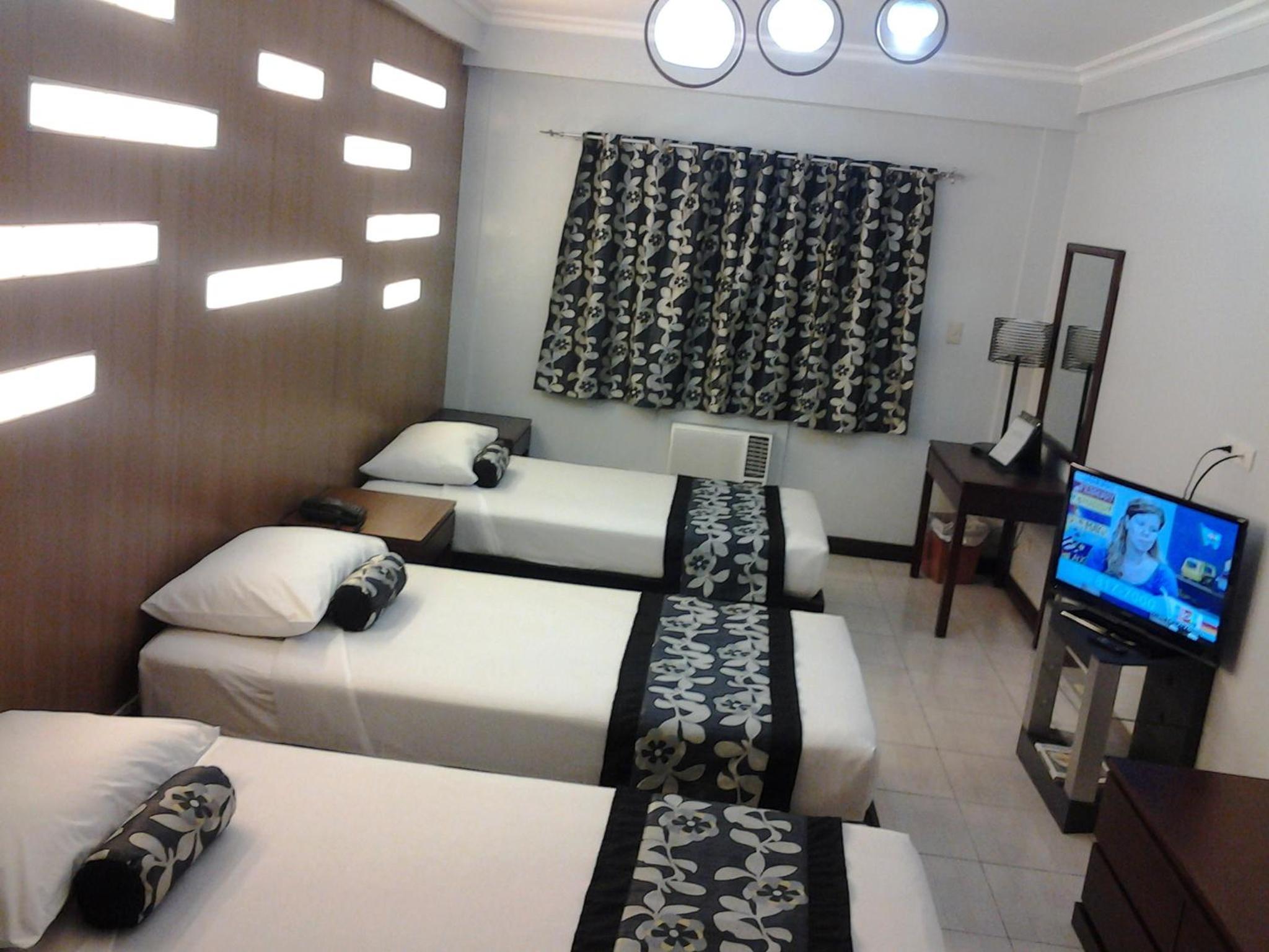 غرفة قياسية ثلاثية، Jupiter Suites 10/10